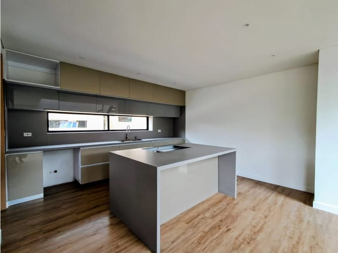Casa de 3 alcobas en venta en Chuntame, Cajicá, 200 m² · foto 9 de 24