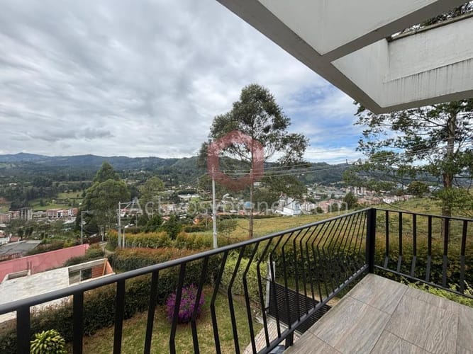 Casa de 4 alcobas en venta en Monta�Ez, Guarne, 500 m² · foto 8 de 24