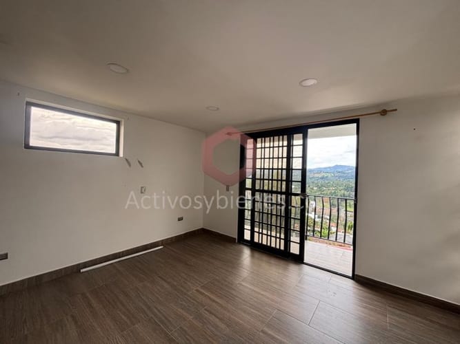 Casa de 4 alcobas en venta en Monta�Ez, Guarne, 500 m² · foto 11 de 24