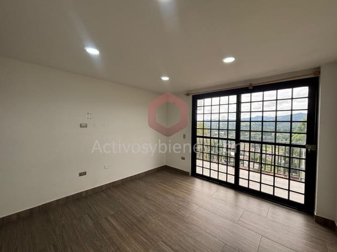 Casa de 4 alcobas en venta en Monta�Ez, Guarne, 500 m² · foto 14 de 24