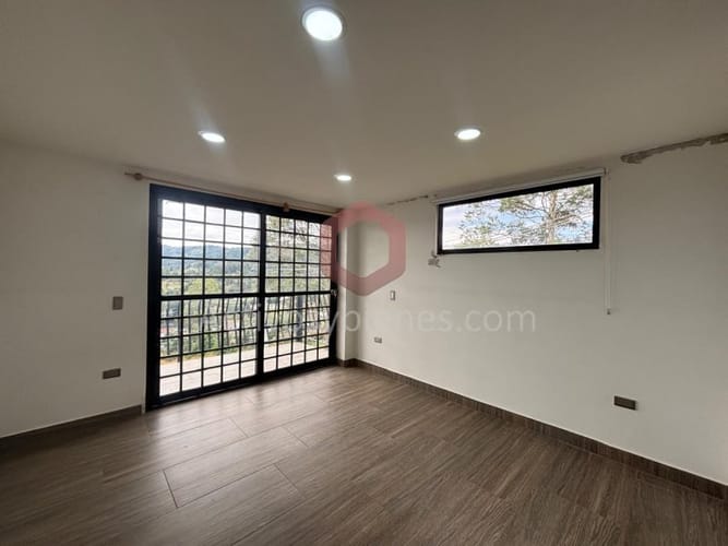 Casa de 4 alcobas en venta en Monta�Ez, Guarne, 500 m² · foto 15 de 24