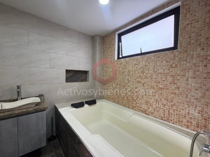 Casa de 4 alcobas en venta en Monta�Ez, Guarne, 500 m² · foto 19 de 24