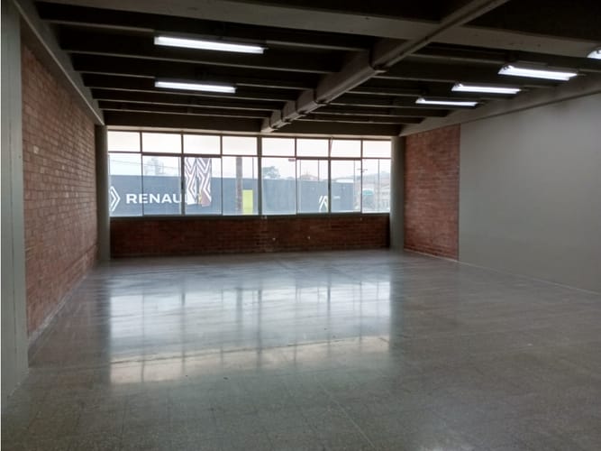 Local en arriendo en San Pablo Guayabal, Medellín, 130 m² · foto 2 de 4
