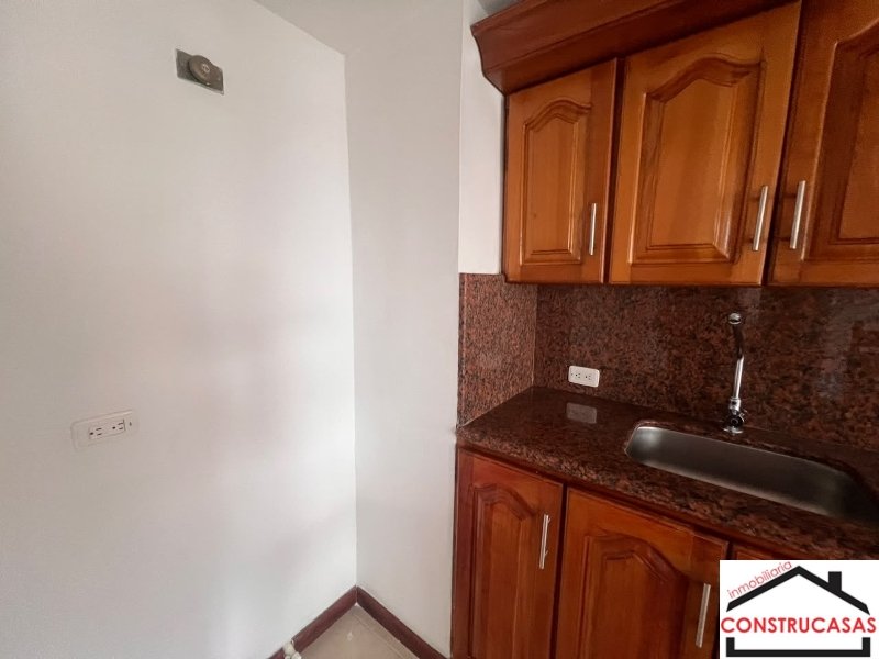 Apartamento en venta en Rodeo Alto, Medellín · foto 4 de 24