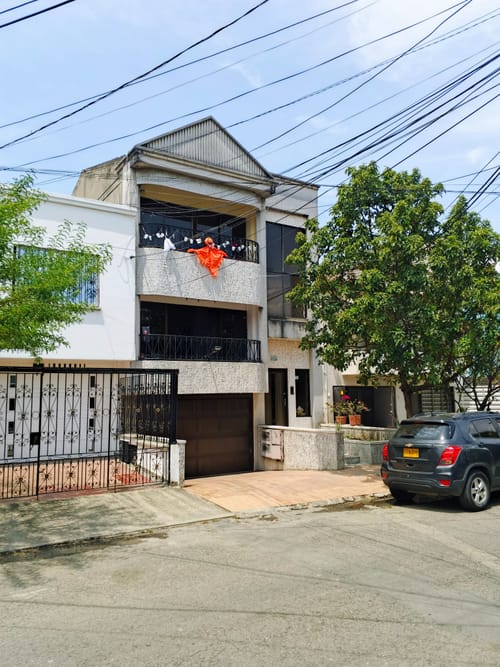 Edificio en venta en La Flora, Cali, 300 m² · foto 2 de 24