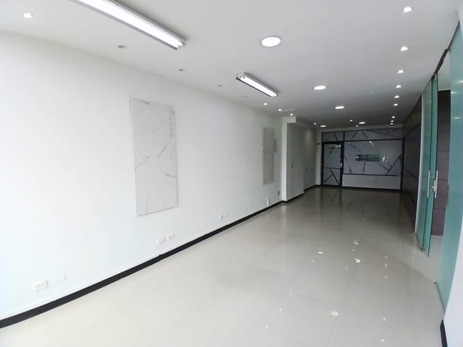 Local en arriendo en Los Balsos, Medellín, 65 m² · foto 5 de 10