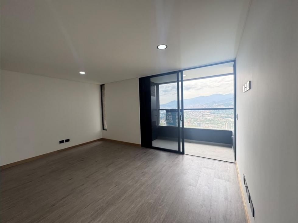 Apartamento en arriendo en El Poblado, Medellín · foto 4 de 14