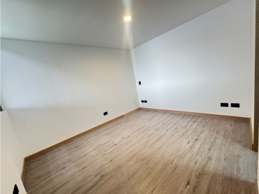 Apartamento en arriendo en El Poblado, Medellín · foto 9 de 14