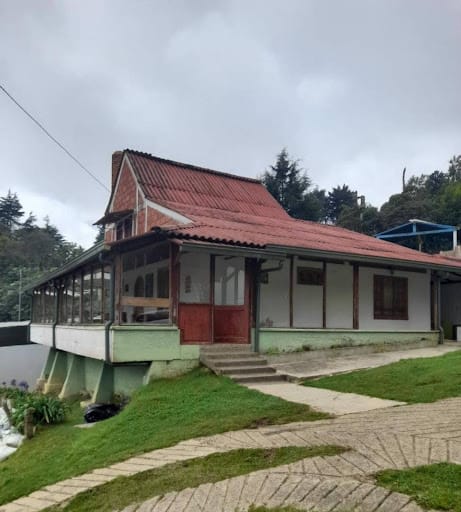 Finca en arriendo en Santa Helena, Medellín, 100 m² · foto 2 de 15