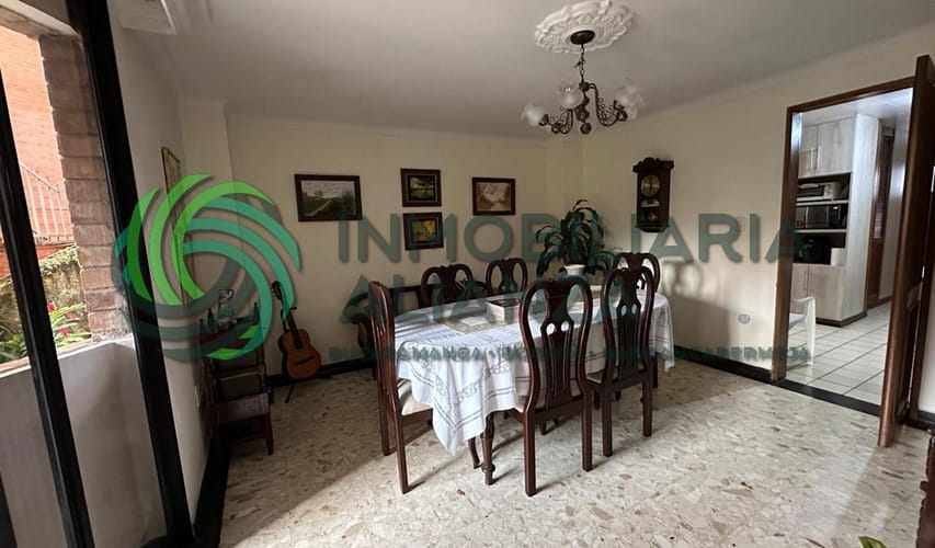 Apartamento de 5 alcobas en venta en Cabecera Del Llano, Bucaramanga, 205 m² · foto 9 de 24