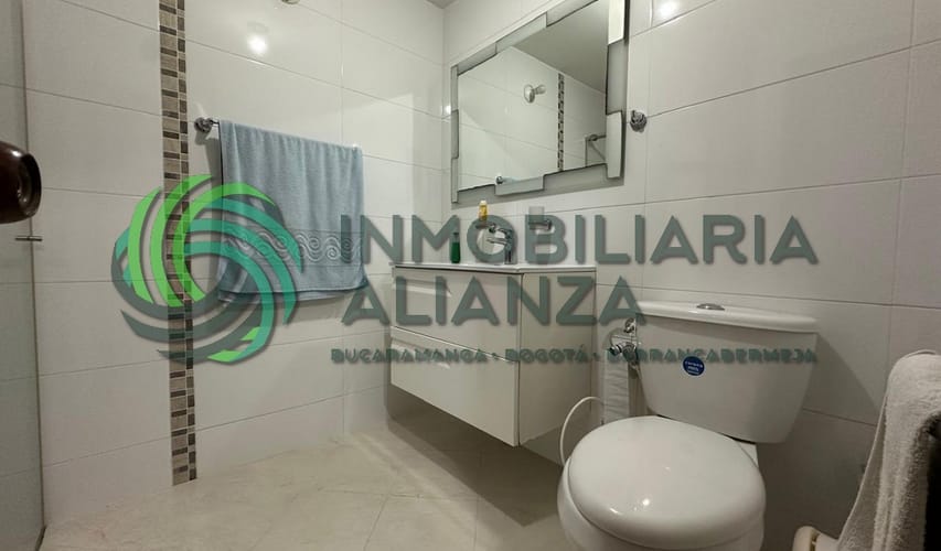 Apartamento de 5 alcobas en venta en Cabecera Del Llano, Bucaramanga, 205 m² · foto 18 de 24