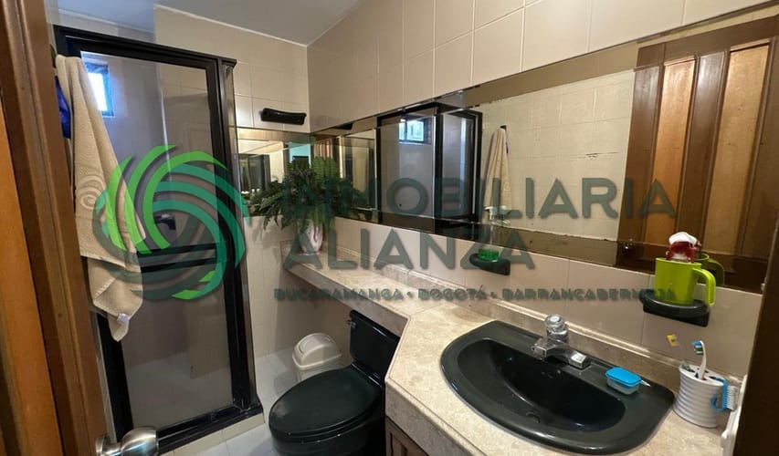 Apartamento de 5 alcobas en venta en Cabecera Del Llano, Bucaramanga, 205 m² · foto 22 de 24