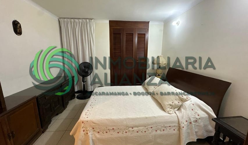 Apartamento de 5 alcobas en venta en Cabecera Del Llano, Bucaramanga, 205 m² · foto 23 de 24