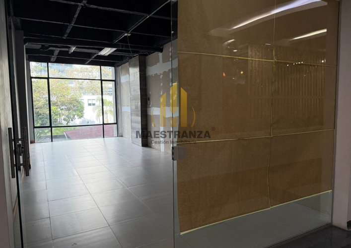 Local en arriendo en Los Balsos, Medellín, 70 m² · foto 2 de 5