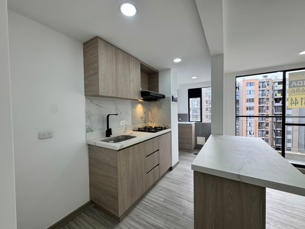 Apartamento en arriendo en Cimarronas, Rionegro · foto 2 de 12
