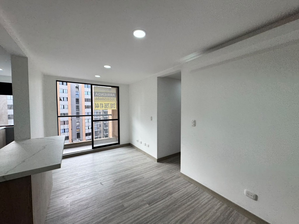 Apartamento en arriendo en Cimarronas, Rionegro · foto 5 de 12