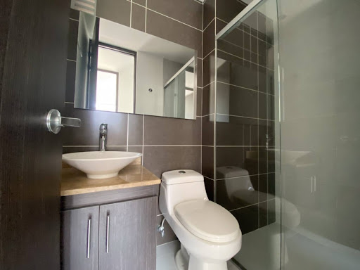 Apartamento en arriendo en Loma De Las Brujas, Envigado · foto 7 de 13