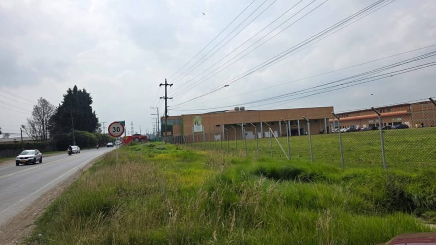 Lote en venta en Parque Industrial San Jorge, Mosquera, 9550 m² · foto 3 de 6