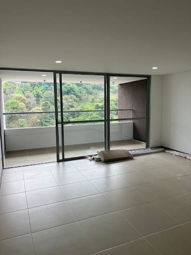 Apartamento de 3 alcobas en arriendo en Aves Maria, Sabaneta, 115 m² · foto 2 de 14