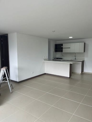Apartamento de 3 alcobas en arriendo en Aves Maria, Sabaneta, 115 m² · foto 4 de 14