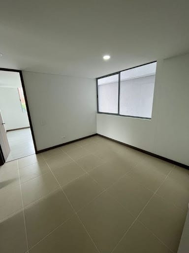 Apartamento de 3 alcobas en arriendo en Aves Maria, Sabaneta, 115 m² · foto 5 de 14