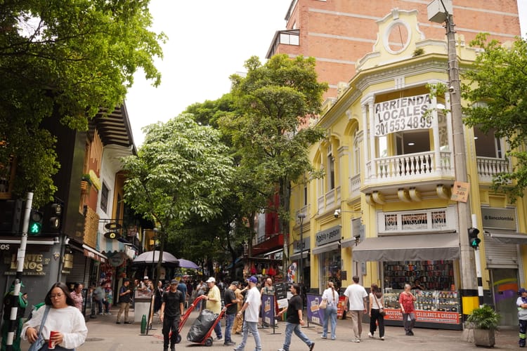 Local en arriendo en La Candelaria, Medellín, 32 m² · foto 6 de 6