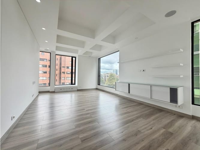 Apartamento de 4 alcobas en venta en La Cabrera, Bogotá, 328 m² · foto 2 de 20