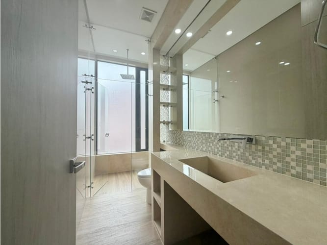 Apartamento de 4 alcobas en venta en La Cabrera, Bogotá, 328 m² · foto 9 de 20