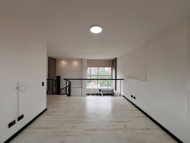 Apartamento de 1 alcoba en arriendo en Lalinde, Medellín, 60 m² · foto 4 de 10