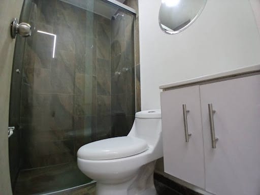 Local en arriendo en Simon Bolivar, Medellín, 100 m² · foto 13 de 14