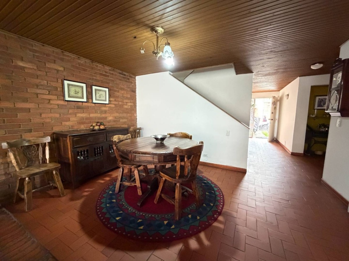 Casa en venta en Niza, Bogotá · foto 3 de 19