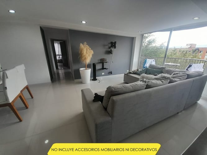 Apartamento de 3 alcobas en arriendo en Los Naranjos, Medellín, 91 m² · foto 7 de 18