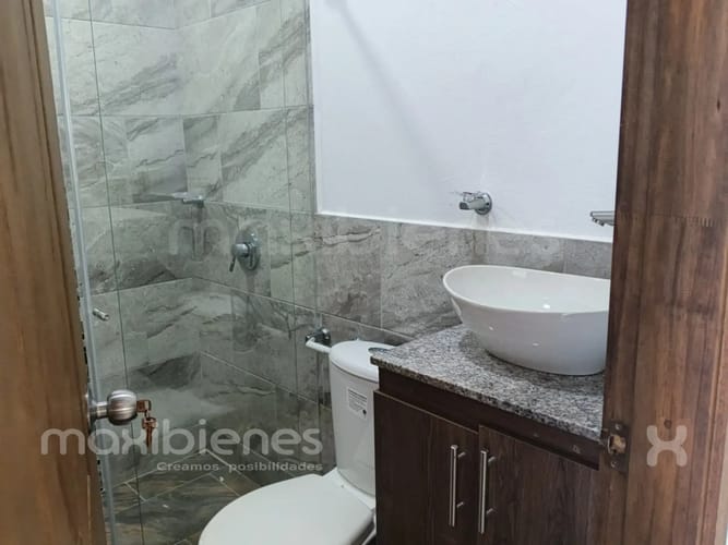 Apartamento de 3 alcobas en venta en El Carmen De Viboral, El Carmen de Viboral, 62 m² · foto 2 de 9