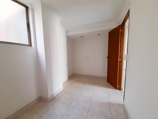 Apartamento en venta en Jardines, Envigado · foto 6 de 13