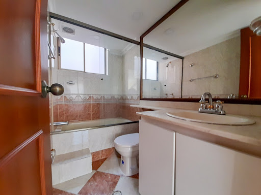 Apartamento en venta en Jardines, Envigado · foto 7 de 13