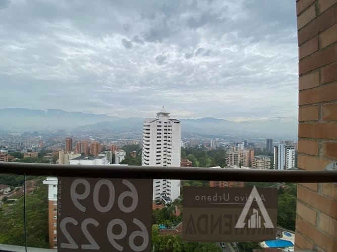 Apartamento de 3 alcobas en arriendo en La Florida, Medellín, 135 m² · foto 4 de 19