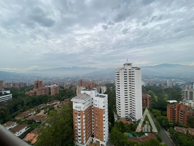Apartamento de 3 alcobas en arriendo en La Florida, Medellín, 135 m² · foto 5 de 19