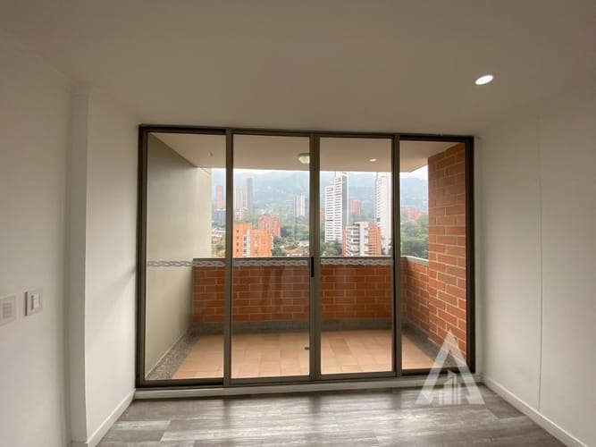 Apartamento de 3 alcobas en arriendo en La Florida, Medellín, 135 m² · foto 19 de 19