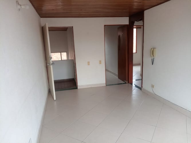 Apartamento de 2 alcobas en venta en Quinta Ramos, Bogotá, 43 m² · foto 6 de 20