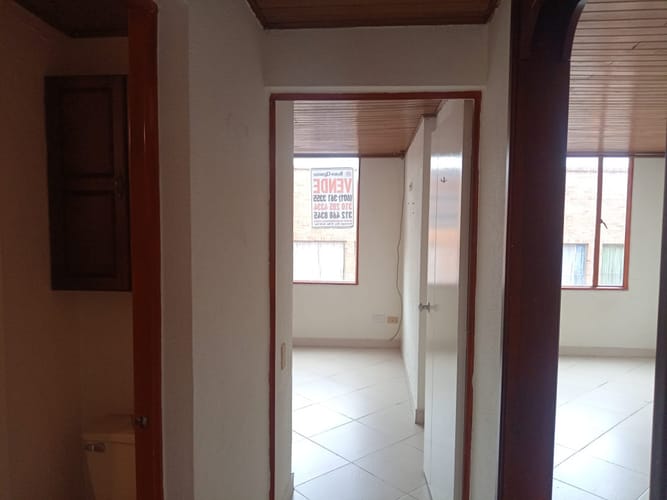 Apartamento de 2 alcobas en venta en Quinta Ramos, Bogotá, 43 m² · foto 8 de 20