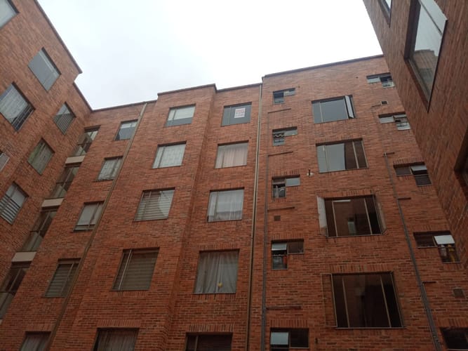 Apartamento de 2 alcobas en venta en Quinta Ramos, Bogotá, 43 m² · foto 17 de 20
