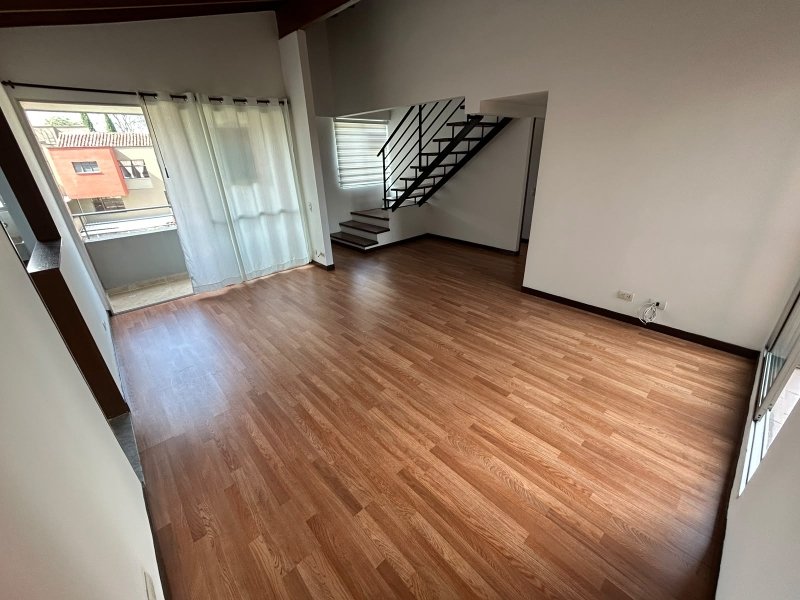 Apartamento en arriendo en Uribe Angel, Envigado · foto 6 de 18