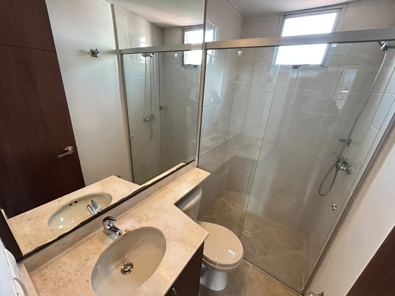 Apartamento en arriendo en Uribe Angel, Envigado · foto 16 de 18