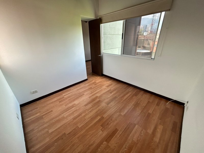 Apartamento en arriendo en Uribe Angel, Envigado · foto 18 de 18