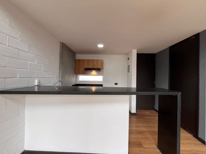 Apartamento de 1 alcoba en venta en El Poblado, Medellín, 70 m² · foto 4 de 10