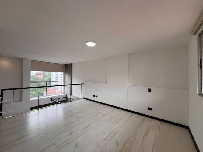 Apartamento de 1 alcoba en venta en El Poblado, Medellín, 70 m² · foto 9 de 10