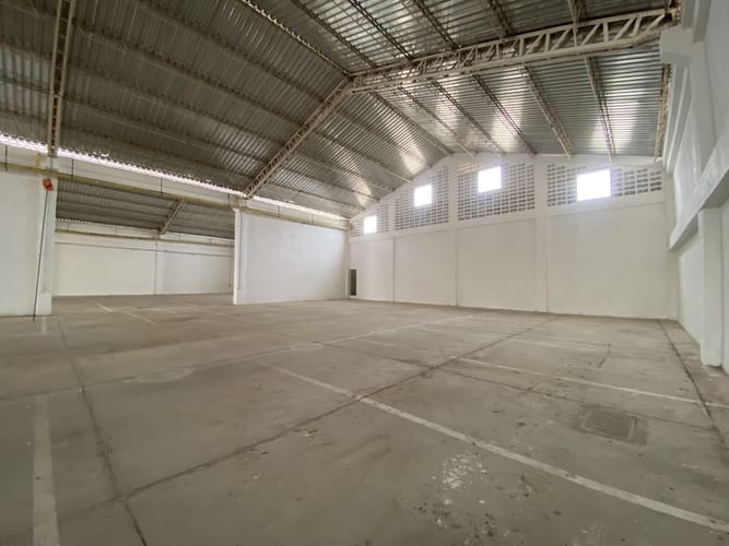 Bodega en arriendo en Modelo, Barranquilla · foto 6 de 14