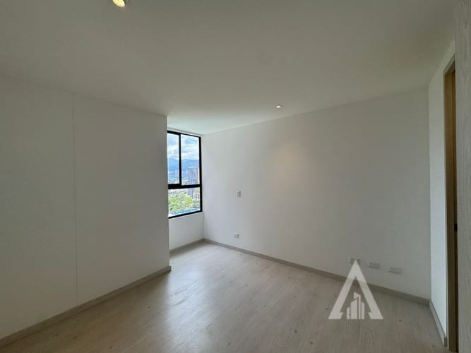 Apartamento de 2 alcobas en arriendo en Castropol, Medellín, 74 m² · foto 10 de 15