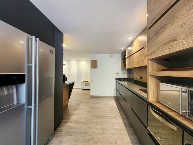 Apartamento de 3 alcobas en arriendo en El Diamante No. 2, Medellín, 148 m² · foto 2 de 13