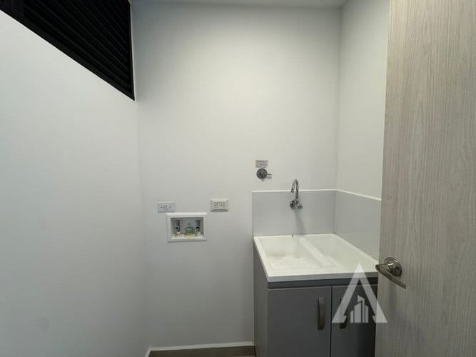 Apartamento de 2 alcobas en arriendo en Castropol, Medellín, 74 m² · foto 15 de 15